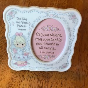 3/$20 ✨ Precious Moments Picture Frame
